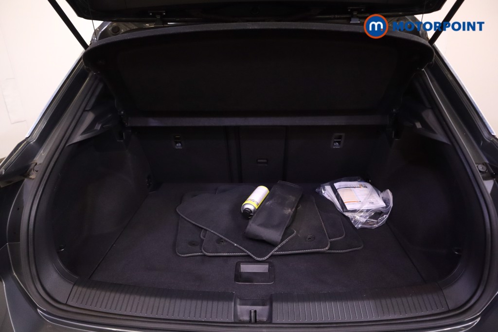 Volkswagen T-Roc R-Line Automatic Petrol SUV - Stock Number (1575970) - 30th supplementary image