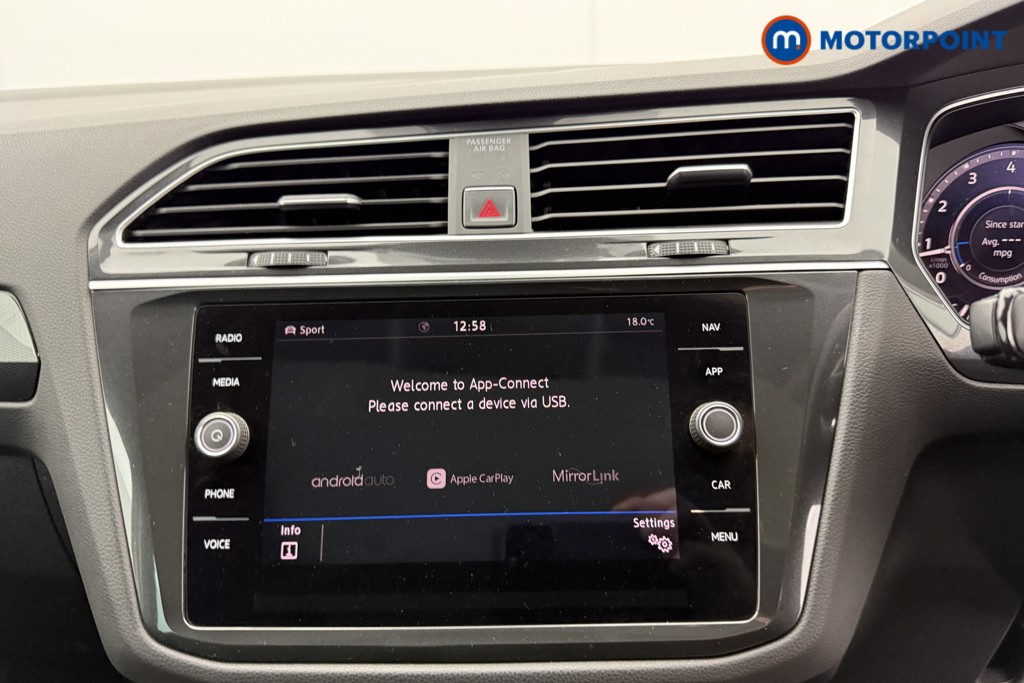 Volkswagen Tiguan SEL Automatic Petrol SUV - Stock Number (1576107) - 9th supplementary image