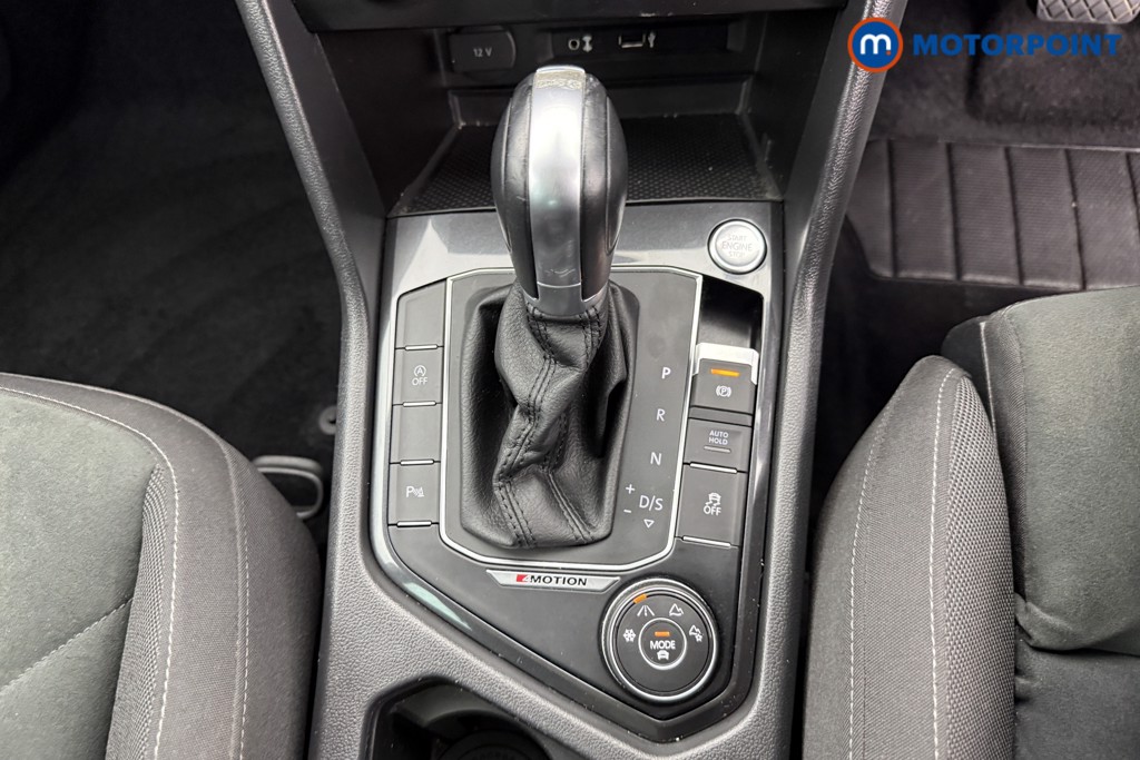 Volkswagen Tiguan SEL Automatic Petrol SUV - Stock Number (1576107) - 12th supplementary image