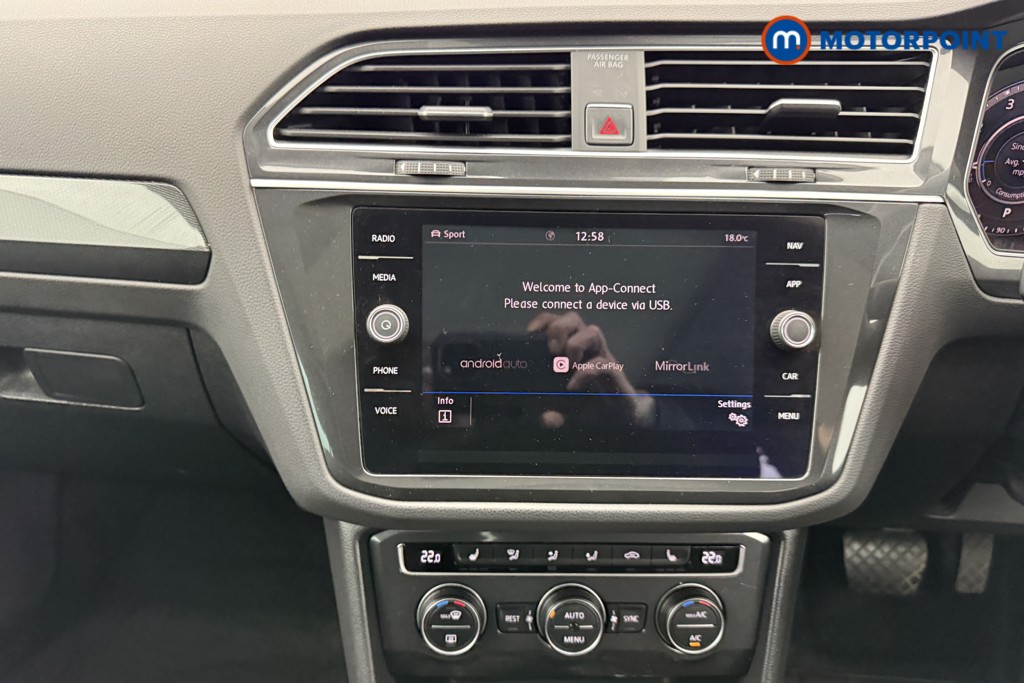 Volkswagen Tiguan SEL Automatic Petrol SUV - Stock Number (1576107) - 1st supplementary image