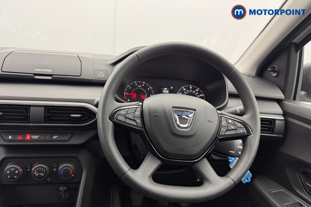 Dacia Sandero Essential Manual Petrol Hatchback - Stock Number (1576281) - 2nd supplementary image