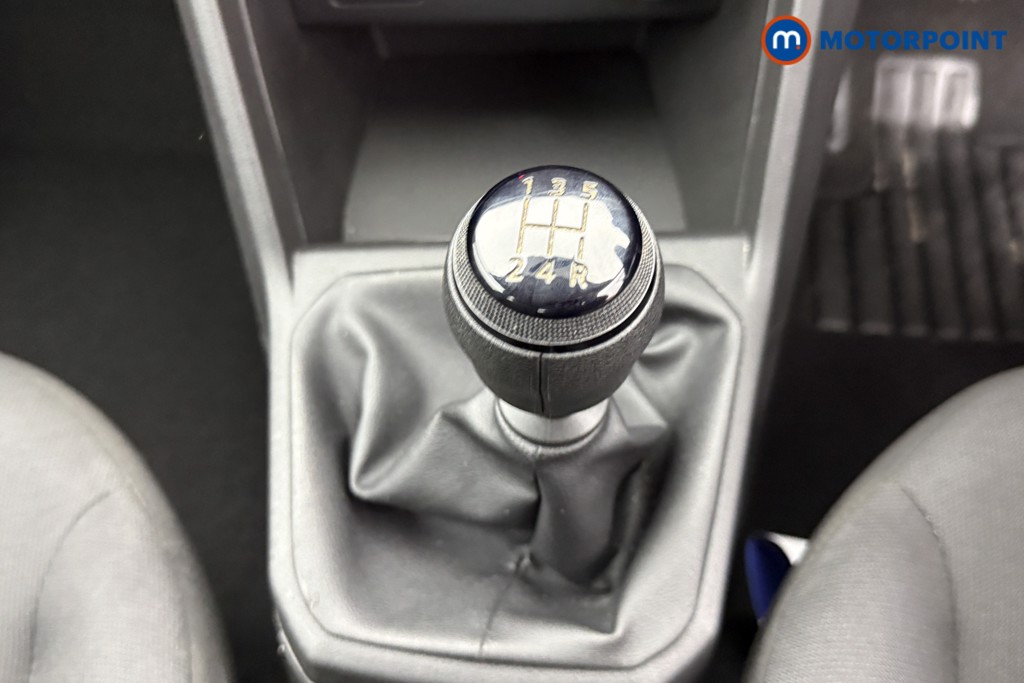 Dacia Sandero Essential Manual Petrol Hatchback - Stock Number (1576281) - 7th supplementary image