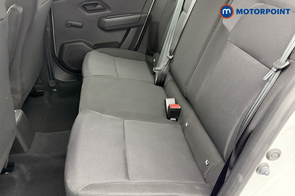 Dacia Sandero Essential Manual Petrol Hatchback - Stock Number (1576281) - 16th supplementary image