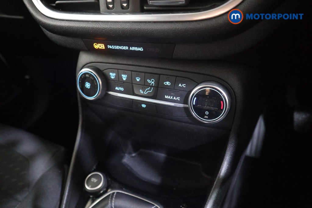Ford Fiesta Titanium Manual Petrol Hatchback - Stock Number (1576685) - 7th supplementary image