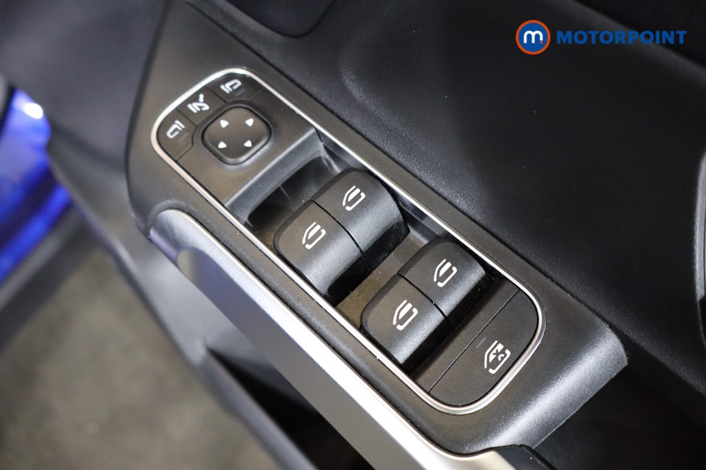Mercedes-Benz GLB AMG Automatic Petrol SUV - Stock Number (1576691) - 19th supplementary image