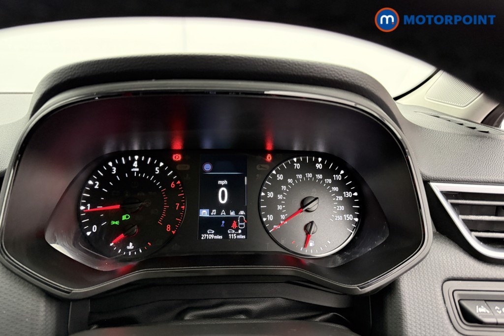 Renault Clio Iconic Manual Petrol Hatchback - Stock Number (1576721) - 5th supplementary image