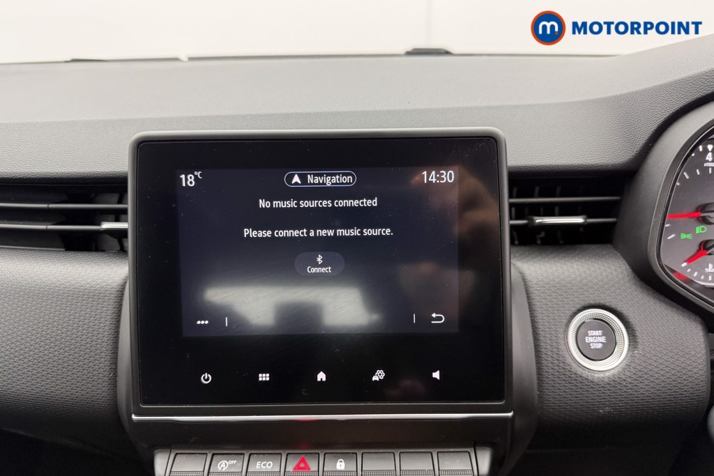 Renault Clio Iconic Manual Petrol Hatchback - Stock Number (1576721) - 7th supplementary image