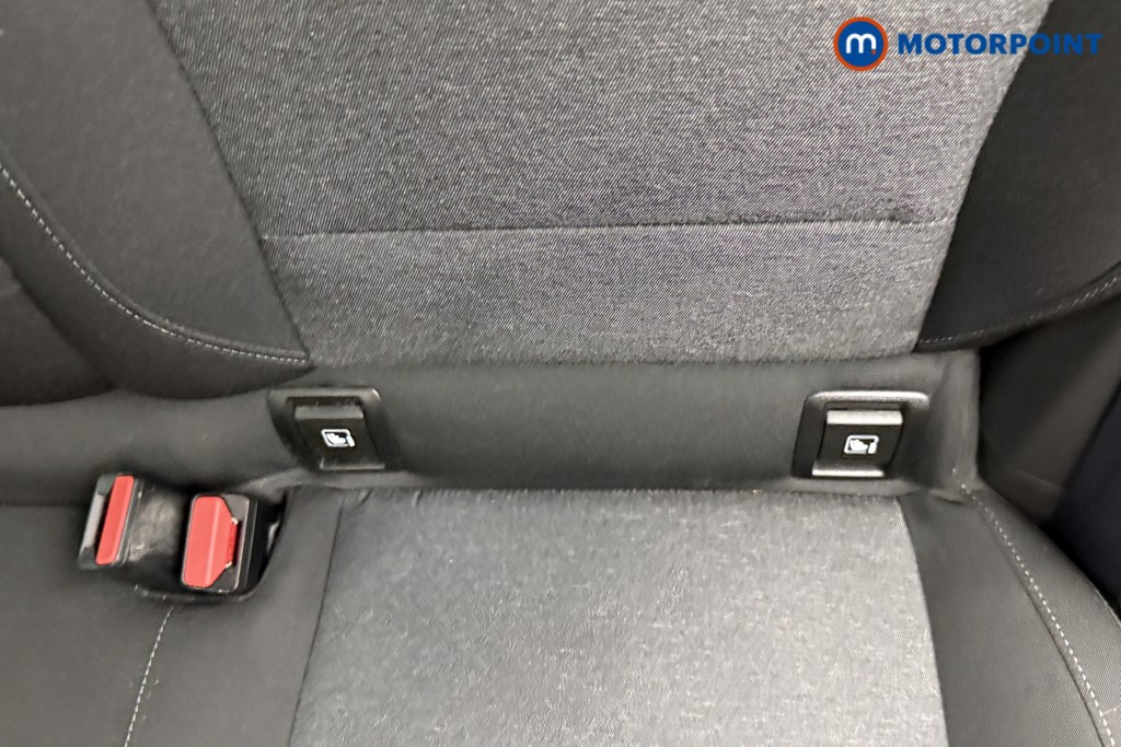 Renault Clio Iconic Manual Petrol Hatchback - Stock Number (1576721) - 23rd supplementary image