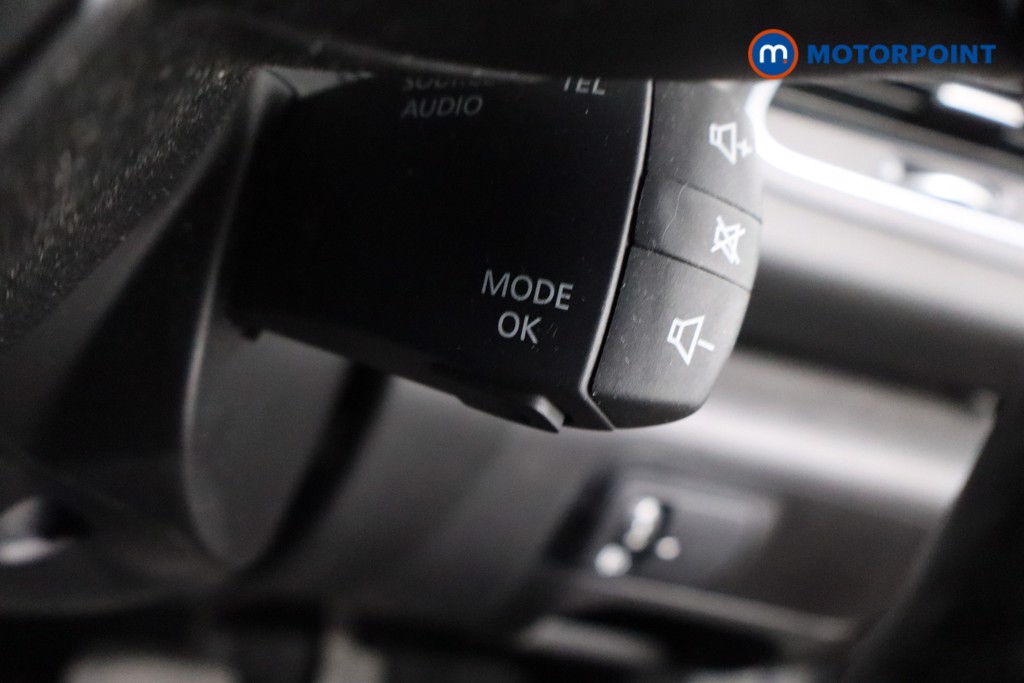 Renault Megane Dynamique Nav Automatic Diesel Hatchback - Stock Number (1576784) - 18th supplementary image