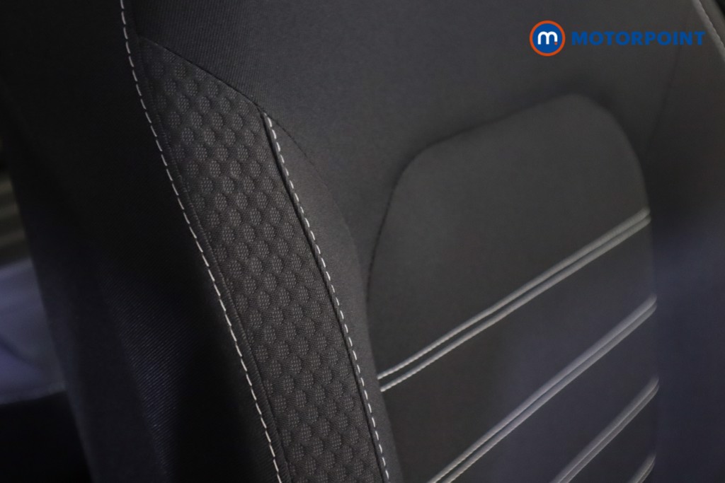 Dacia Duster Comfort Manual Diesel SUV - Stock Number (1576810) - 15th supplementary image