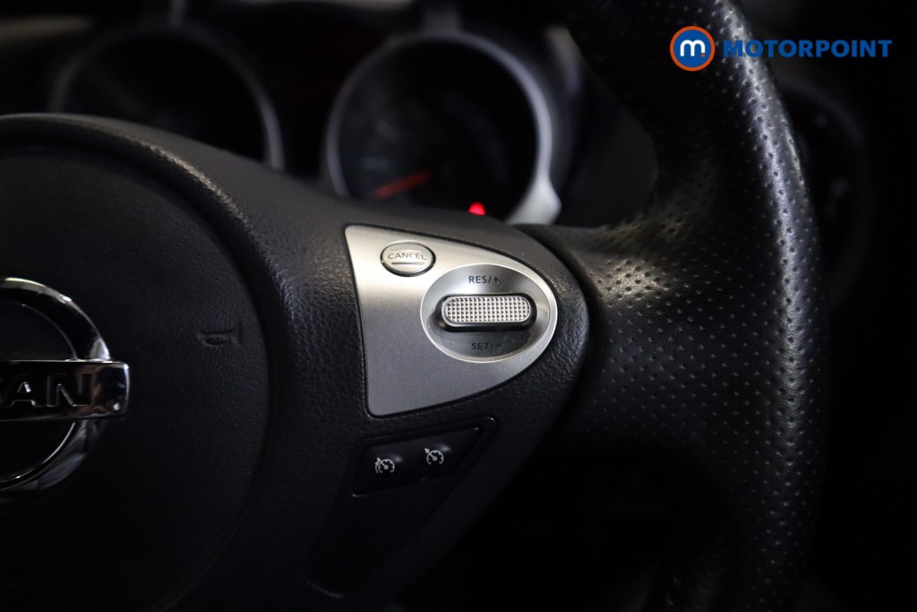 Nissan Juke N-Connecta Manual Petrol SUV - Stock Number (1576845) - 9th supplementary image