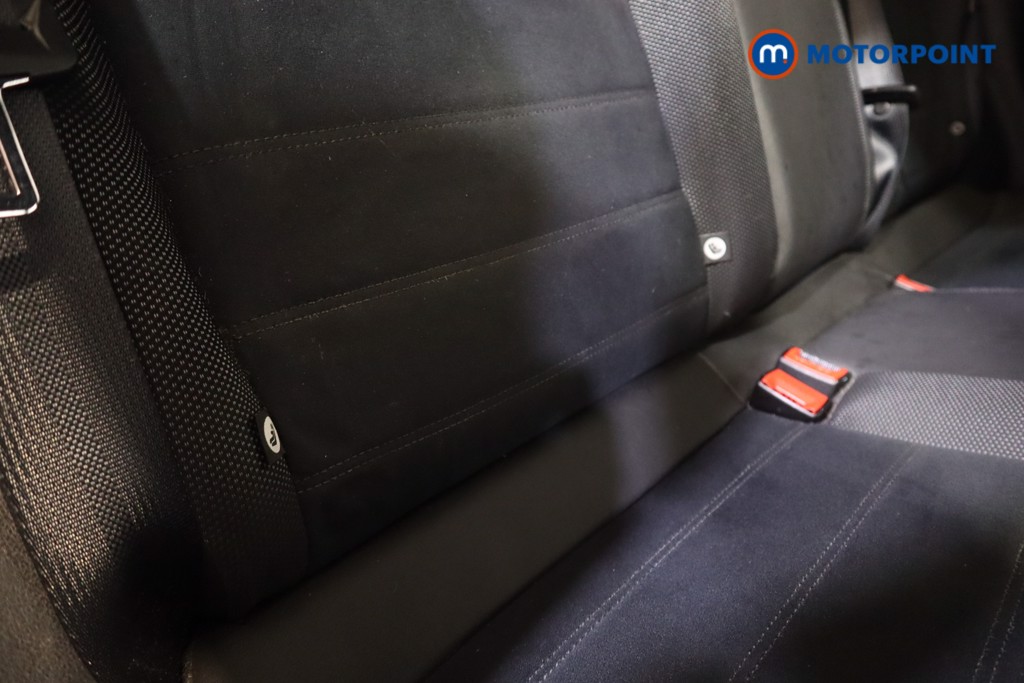 Nissan Juke N-Connecta Manual Petrol SUV - Stock Number (1576845) - 20th supplementary image