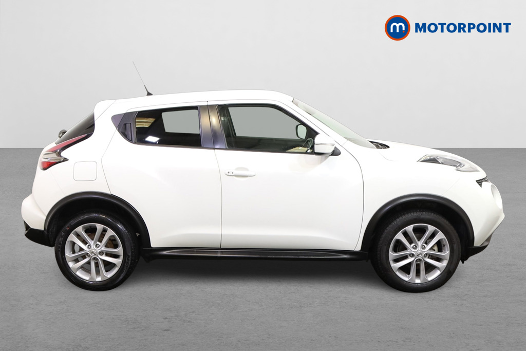 Nissan Juke N-Connecta Manual Petrol SUV - Stock Number (1576845) - Drivers side
