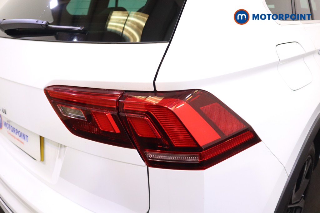 Volkswagen Tiguan R-Line Automatic Petrol SUV - Stock Number (1577182) - 36th supplementary image