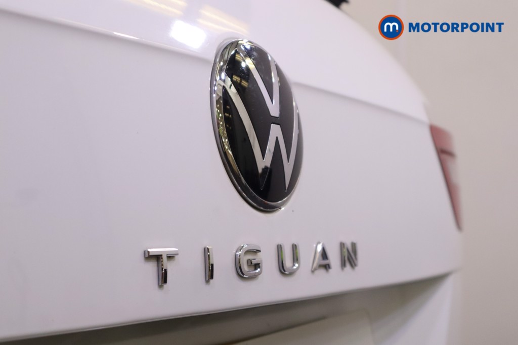 Volkswagen Tiguan R-Line Automatic Petrol SUV - Stock Number (1577182) - 38th supplementary image