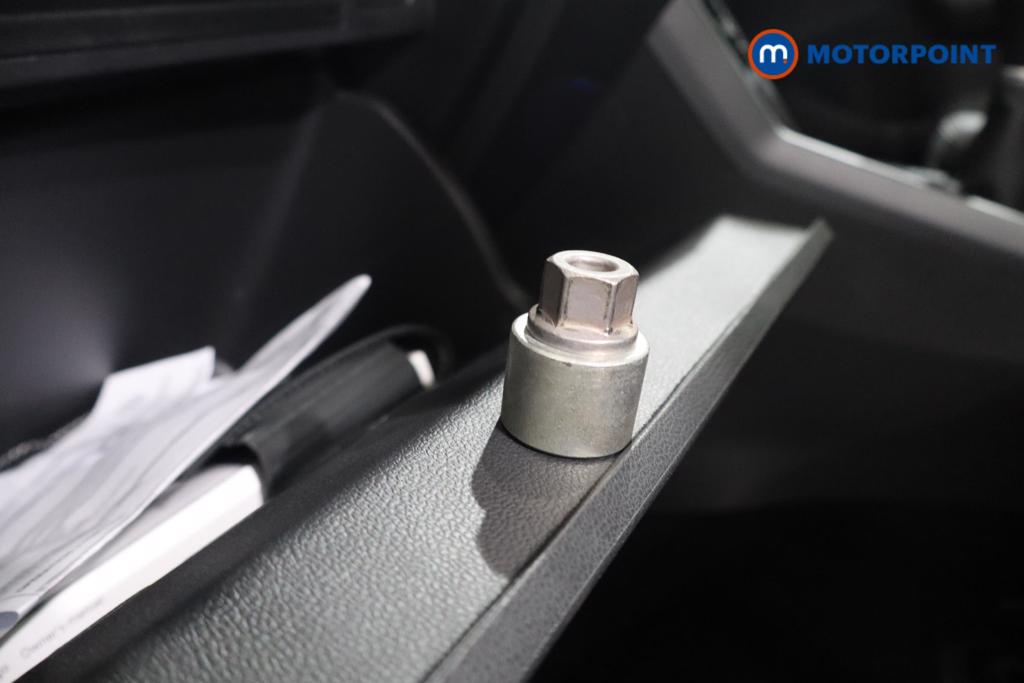 Volkswagen Taigo R-Line Manual Petrol SUV - Stock Number (1577331) - 14th supplementary image
