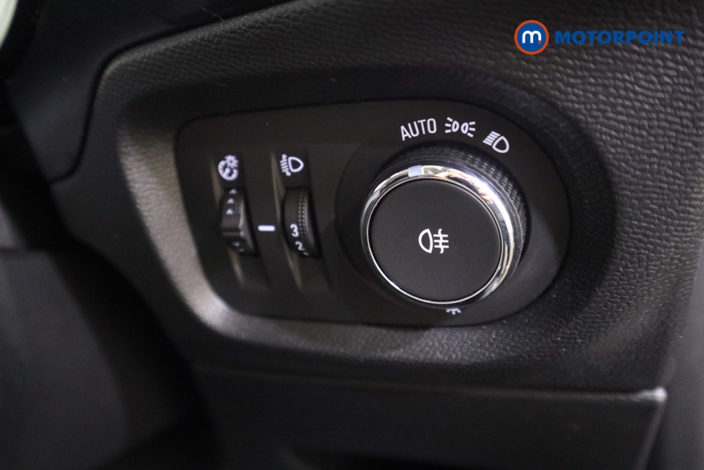 Vauxhall Corsa Design Manual Petrol Hatchback - Stock Number (1577435) - 9th supplementary image