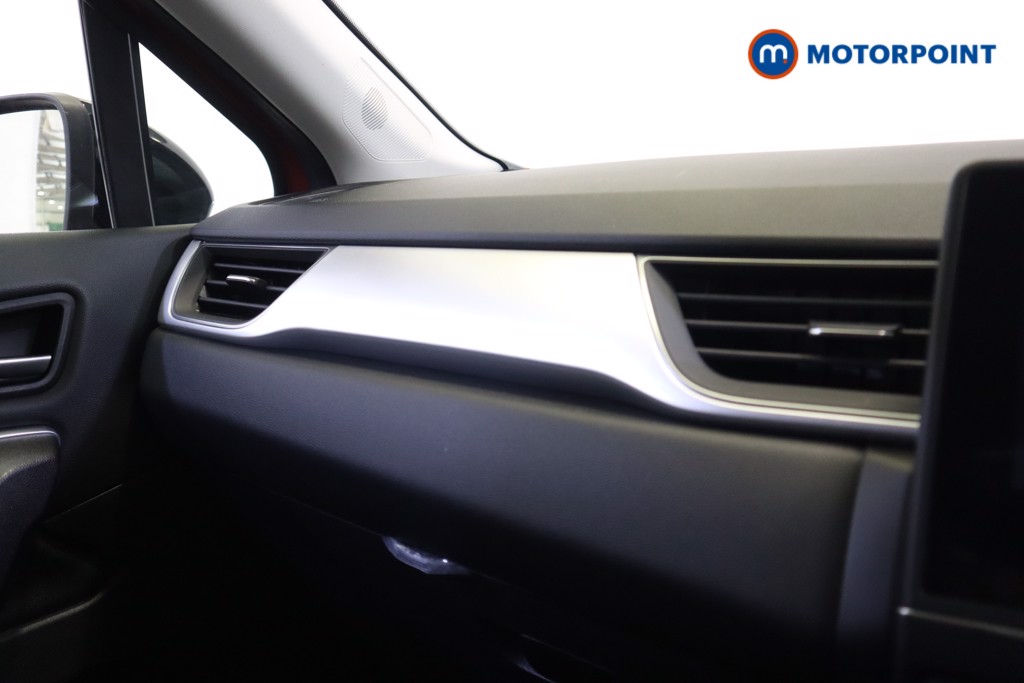 Renault Captur Se Edition Manual Petrol SUV - Stock Number (1577496) - 20th supplementary image