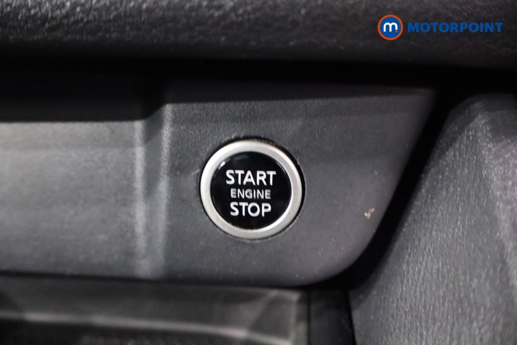 Nissan Qashqai Acenta Premium Automatic Petrol SUV - Stock Number (1577517) - 13th supplementary image