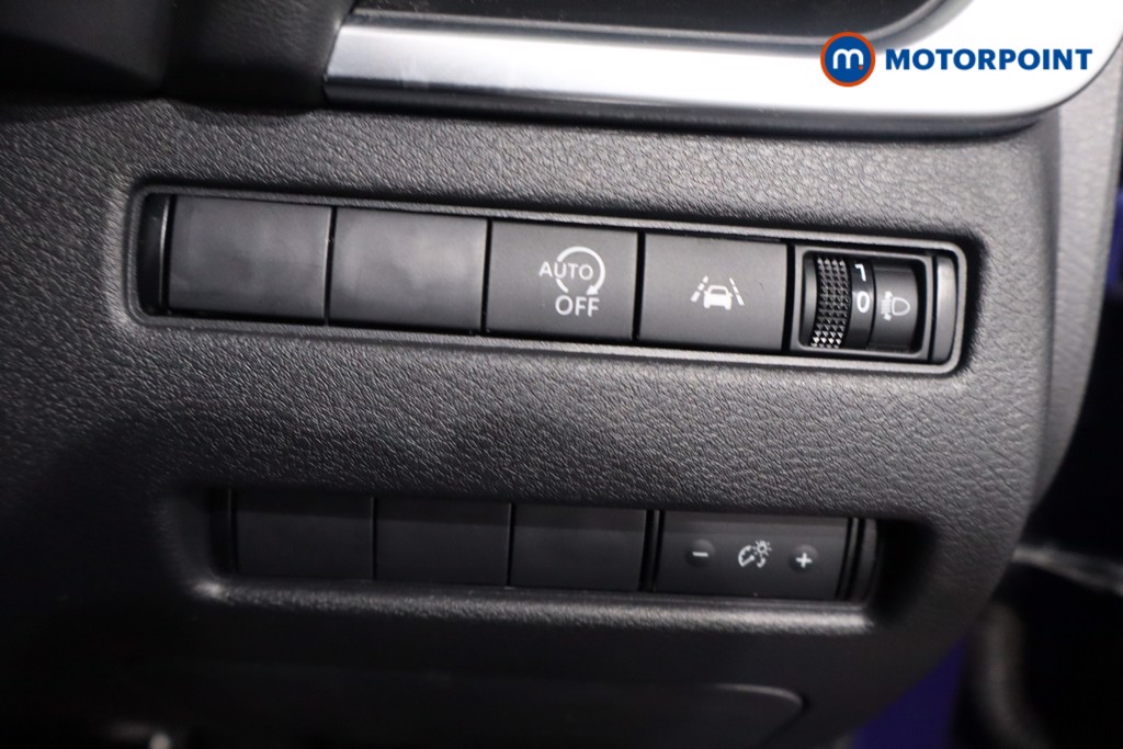 Nissan Qashqai Acenta Premium Automatic Petrol SUV - Stock Number (1577517) - 17th supplementary image