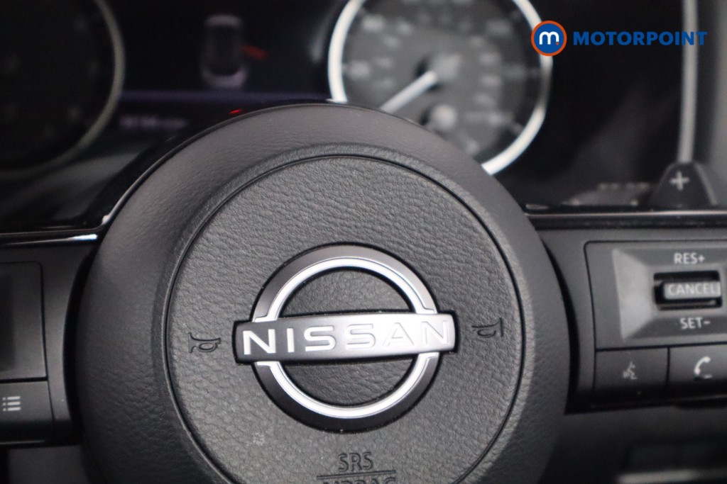 Nissan Qashqai Acenta Premium Automatic Petrol SUV - Stock Number (1577517) - 20th supplementary image