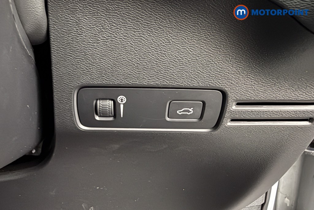 Volvo Xc40 Twin Plus Automatic Electric SUV - Stock Number (1577711) - 13th supplementary image