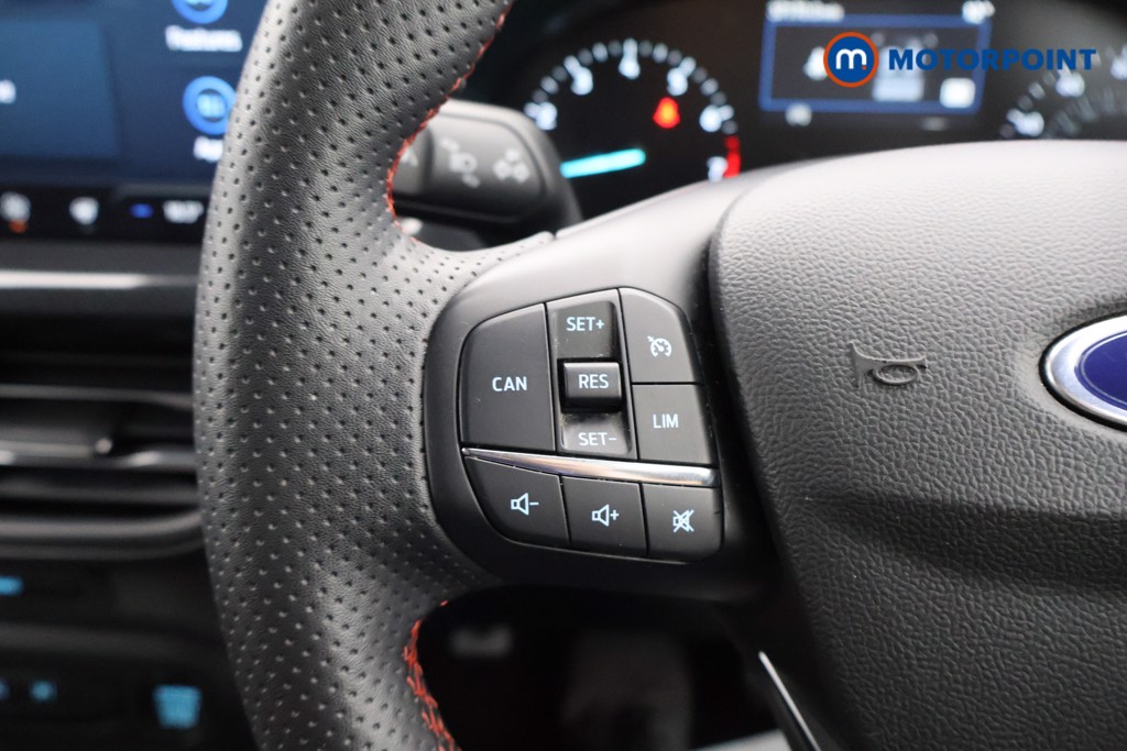 Ford Focus St-Line Edition Manual Petrol-Electric Hybrid Hatchback - Stock Number (1577842) - 2nd supplementary image