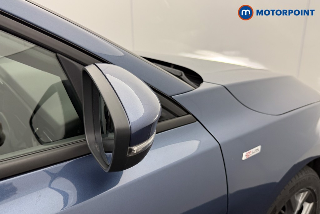 Ford Focus St-Line Edition Manual Petrol-Electric Hybrid Hatchback - Stock Number (1577874) - 18th supplementary image