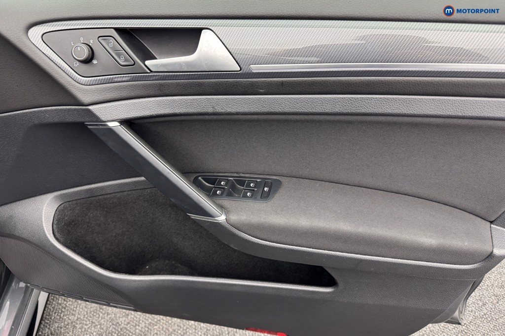 Volkswagen Golf R-Line Edition Automatic Petrol Hatchback - Stock Number (1577938) - 23rd supplementary image