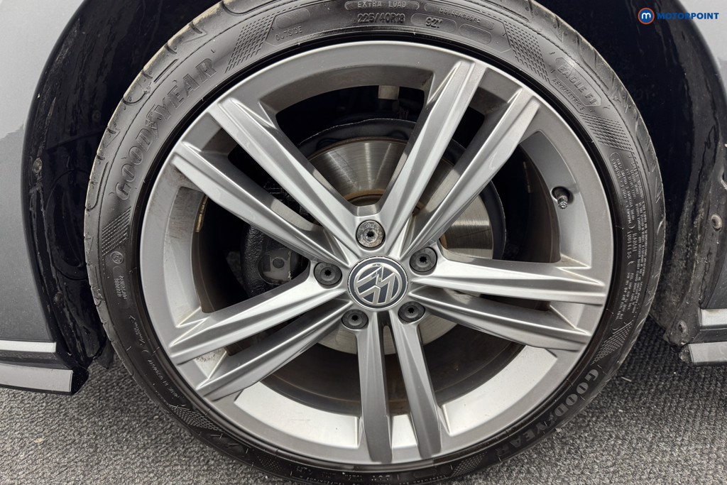 Volkswagen Golf R-Line Edition Automatic Petrol Hatchback - Stock Number (1577938) - 36th supplementary image