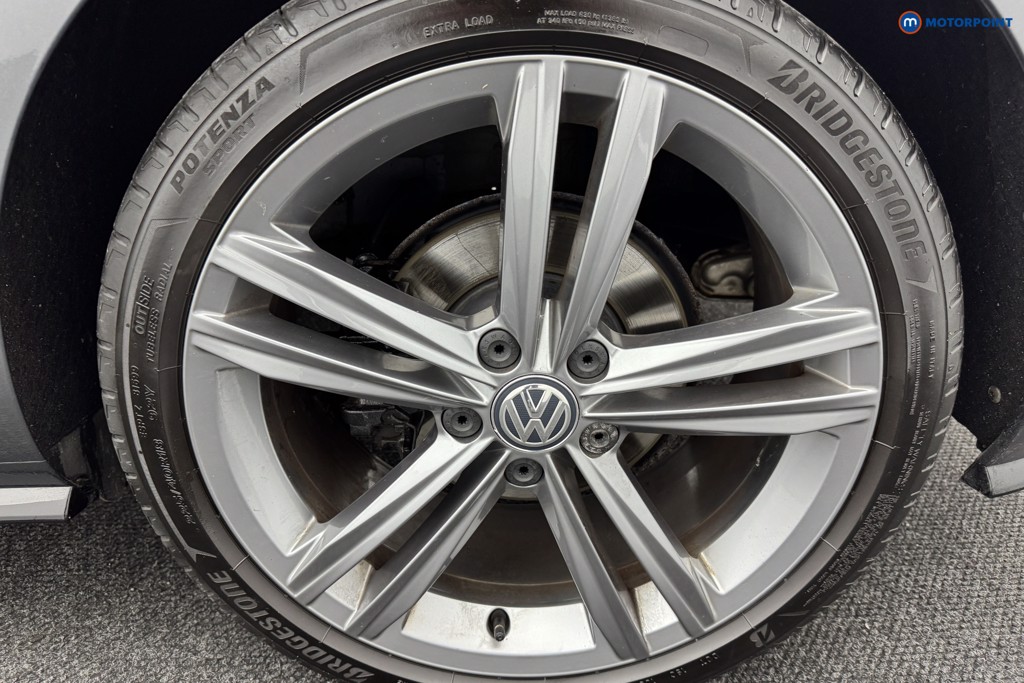 Volkswagen Golf R-Line Edition Automatic Petrol Hatchback - Stock Number (1577938) - 37th supplementary image