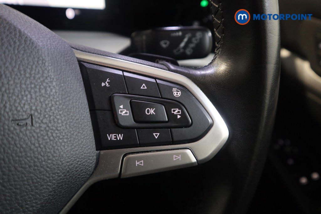 Volkswagen Golf Life Automatic Petrol Hatchback - Stock Number (1577991) - 4th supplementary image