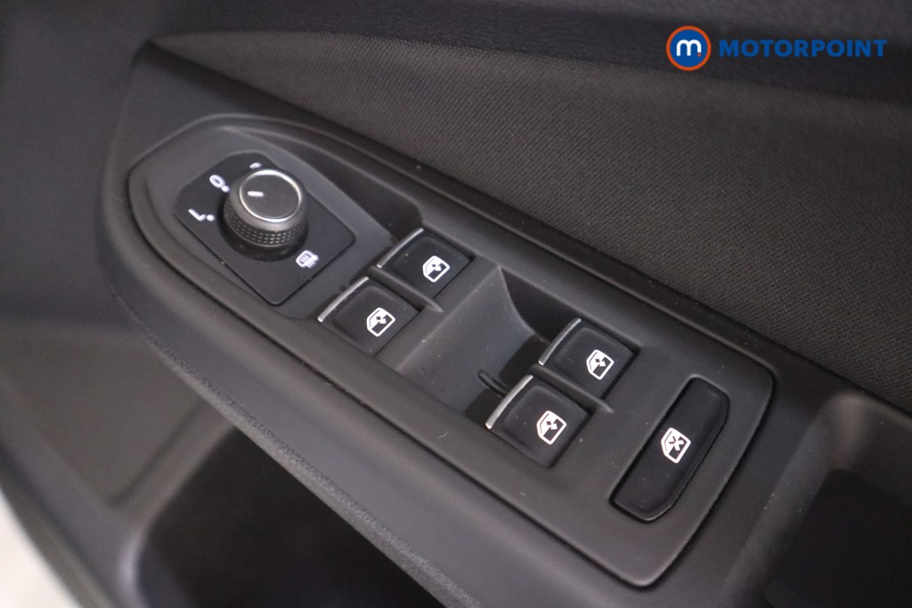 Volkswagen Golf Life Automatic Petrol Hatchback - Stock Number (1577991) - 10th supplementary image