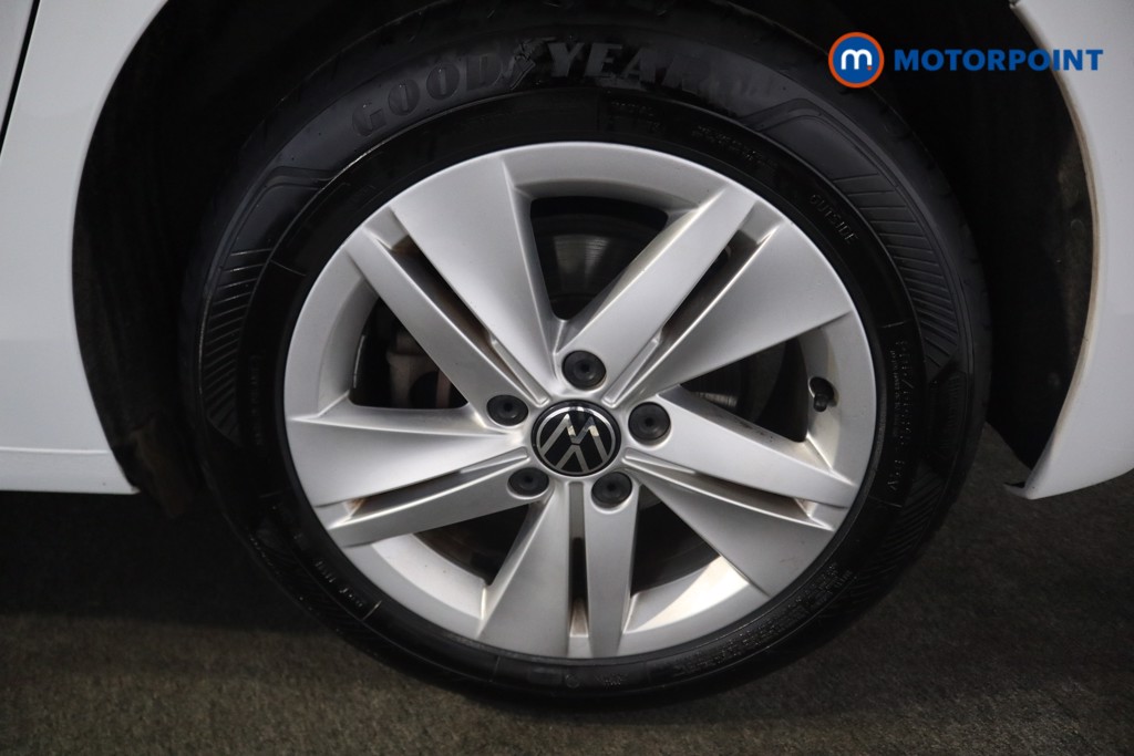 Volkswagen Golf Life Automatic Petrol Hatchback - Stock Number (1577991) - 17th supplementary image