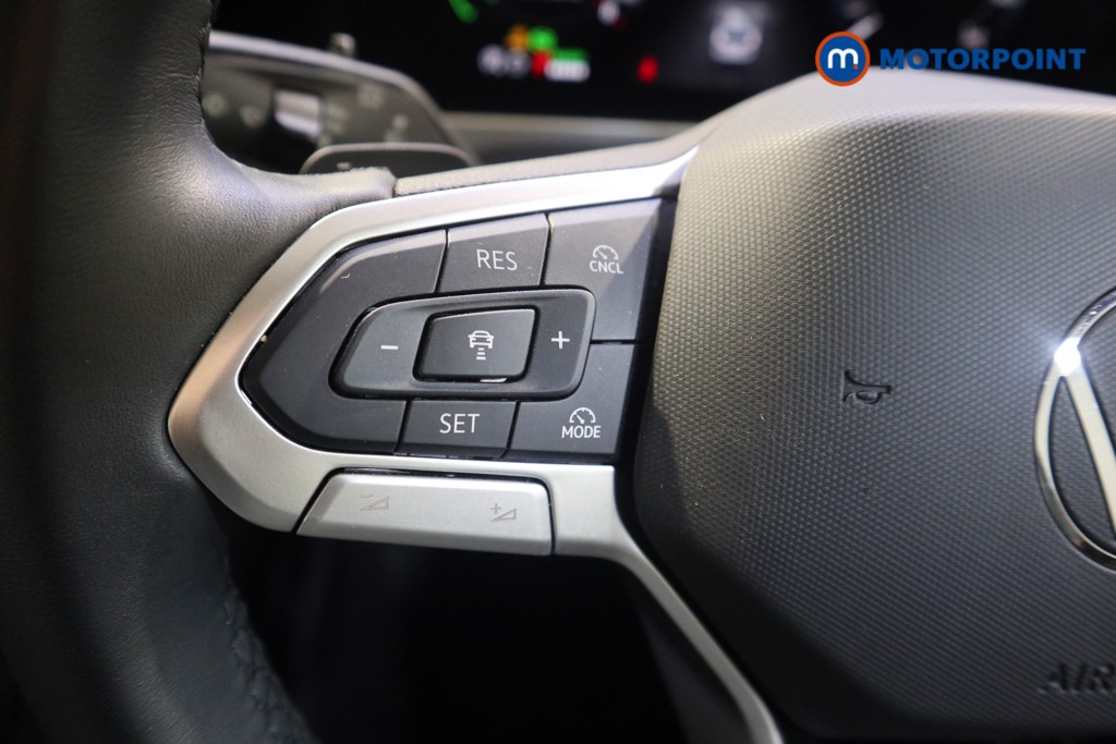 Volkswagen Passat Life Automatic Petrol Plug-In Hybrid Estate - Stock Number (1578092) - 3rd supplementary image