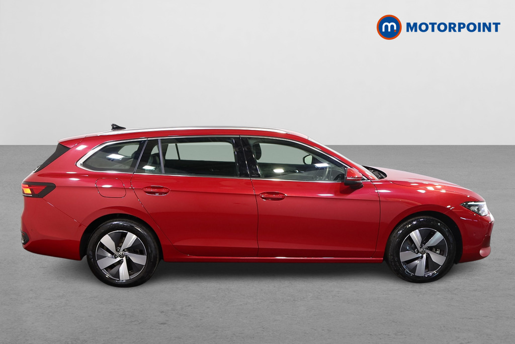 Volkswagen Passat Life Automatic Petrol Plug-In Hybrid Estate - Stock Number (1578092) - Drivers side