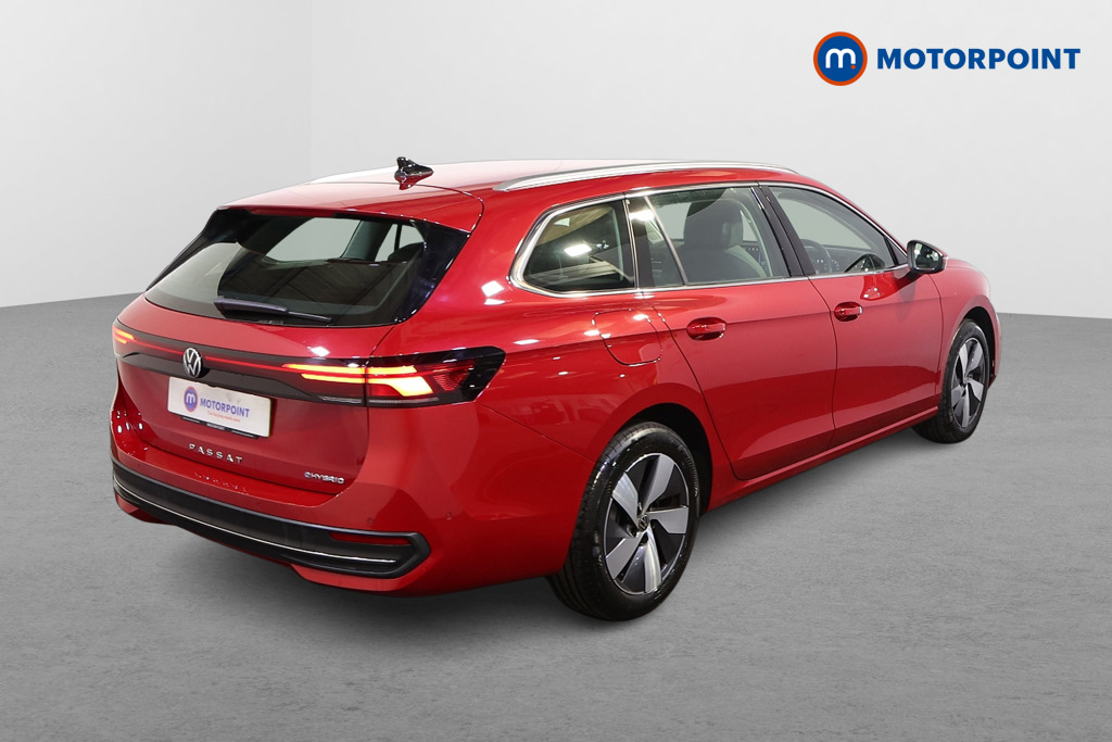 Volkswagen Passat Life Automatic Petrol Plug-In Hybrid Estate - Stock Number (1578092) - Drivers side rear corner