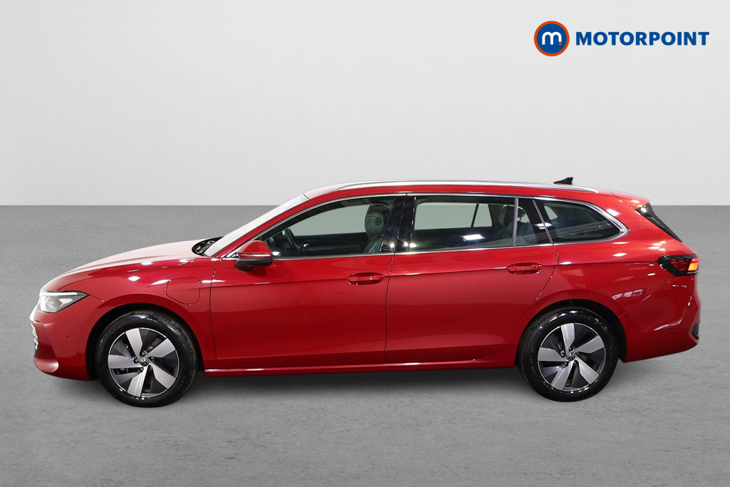 Volkswagen Passat Life Automatic Petrol Plug-In Hybrid Estate - Stock Number (1578092) - Passenger side