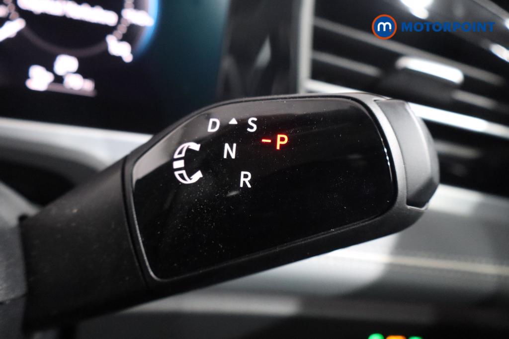 Volkswagen Passat Life Automatic Petrol Plug-In Hybrid Estate - Stock Number (1578103) - 9th supplementary image