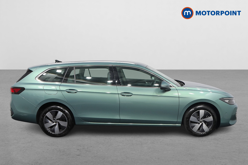 Volkswagen Passat Life Automatic Petrol Plug-In Hybrid Estate - Stock Number (1578103) - Drivers side