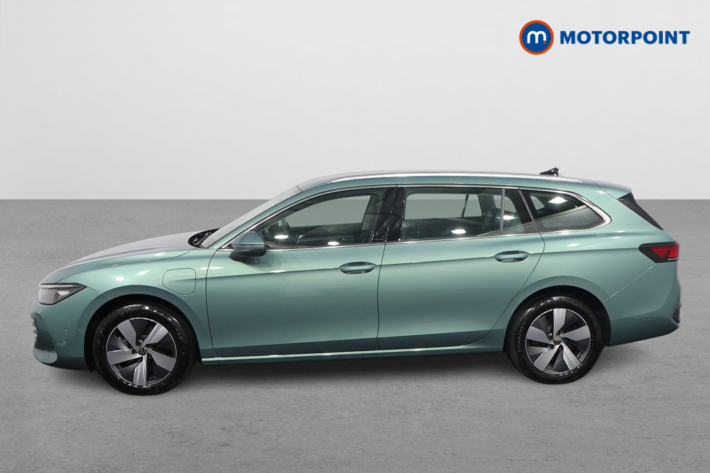 Volkswagen Passat Life Automatic Petrol Plug-In Hybrid Estate - Stock Number (1578103) - Passenger side