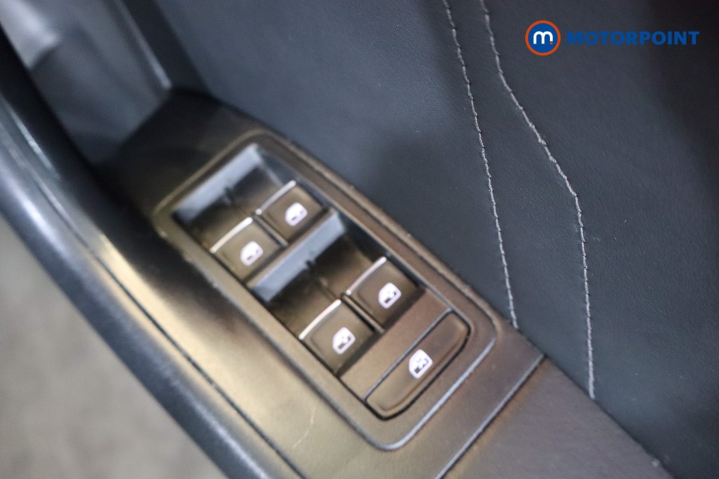 Seat Ateca Fr Sport Automatic Petrol SUV - Stock Number (1578170) - 18th supplementary image