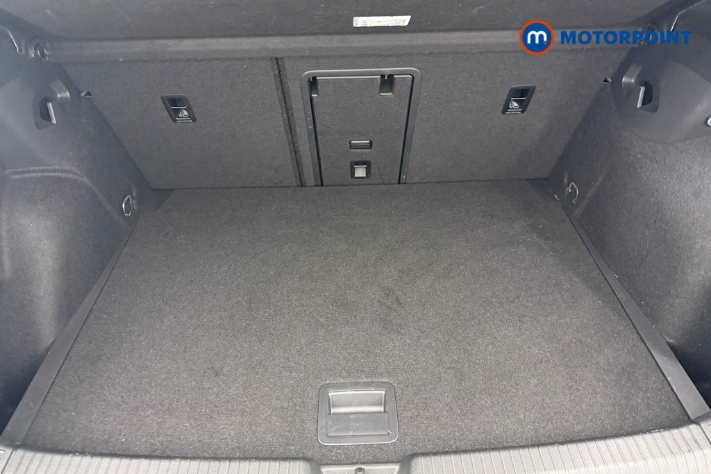 Volkswagen Golf R-Line Automatic Petrol Hatchback - Stock Number (1578278) - 6th supplementary image