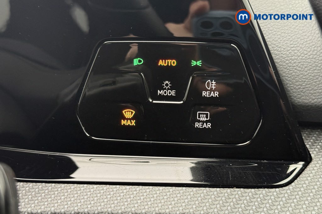 Volkswagen Golf R-Line Automatic Petrol Hatchback - Stock Number (1578278) - 24th supplementary image