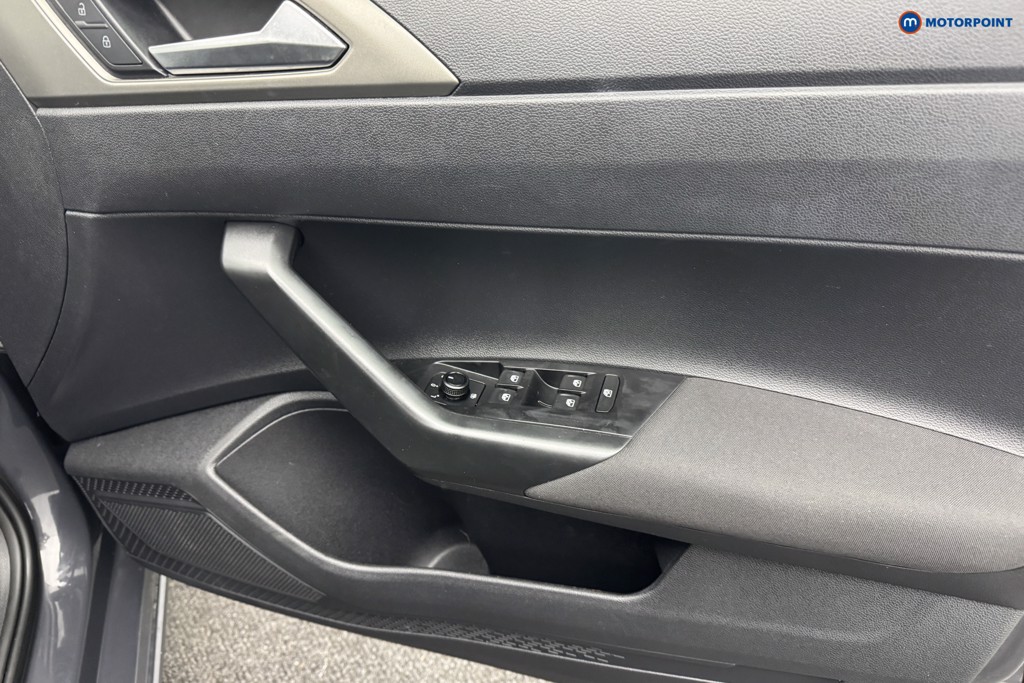 Volkswagen Polo Match Manual Petrol Hatchback - Stock Number (1578490) - 21st supplementary image