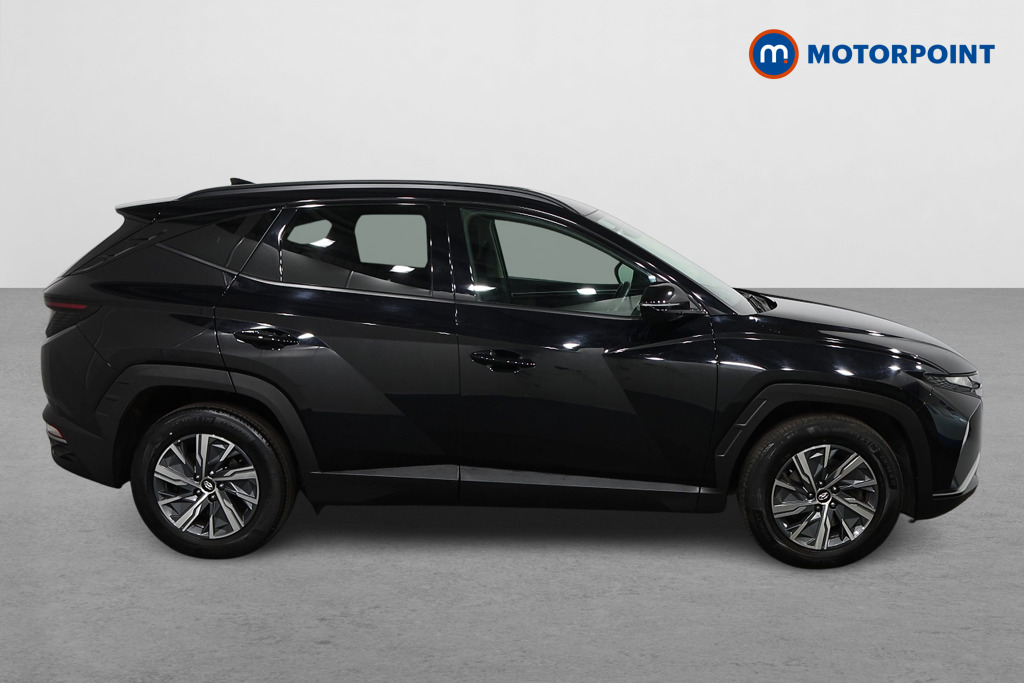 Hyundai Tucson Se Connect Manual Petrol SUV - Stock Number (1578543) - Drivers side