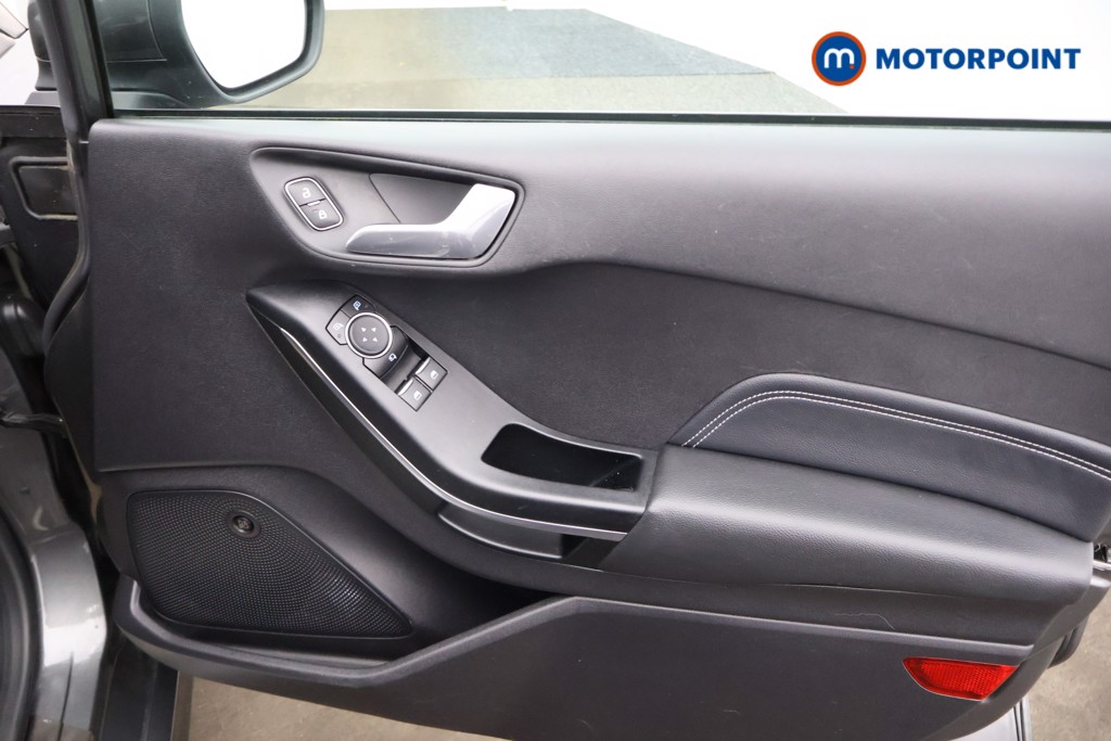 Ford Fiesta St-Line X Manual Petrol Hatchback - Stock Number (1578719) - 9th supplementary image