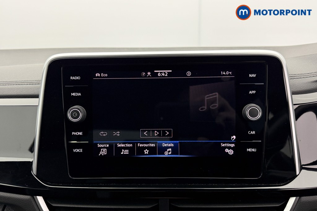 Volkswagen T-Roc R-Line Manual Petrol SUV - Stock Number (1578790) - 7th supplementary image