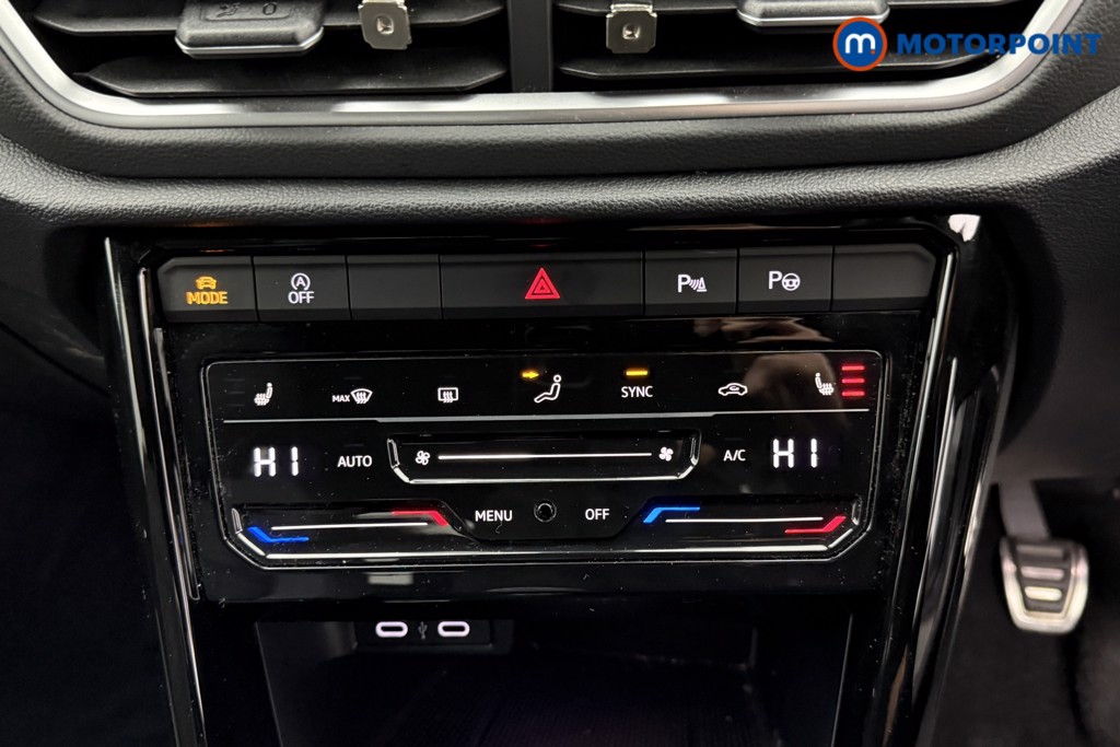 Volkswagen T-Roc R-Line Manual Petrol SUV - Stock Number (1578790) - 12th supplementary image