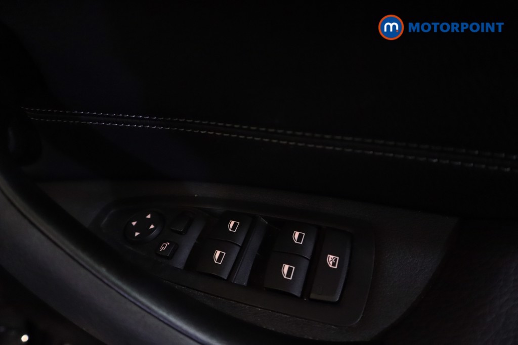 BMW X1 Xline Manual Petrol SUV - Stock Number (1578960) - 3rd supplementary image